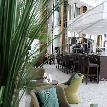 Webers - Das Hotel Im Ruhrturm Essen Extérieur photo