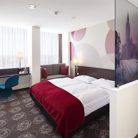 Webers - Das Hotel Im Ruhrturm Essen Chambre photo