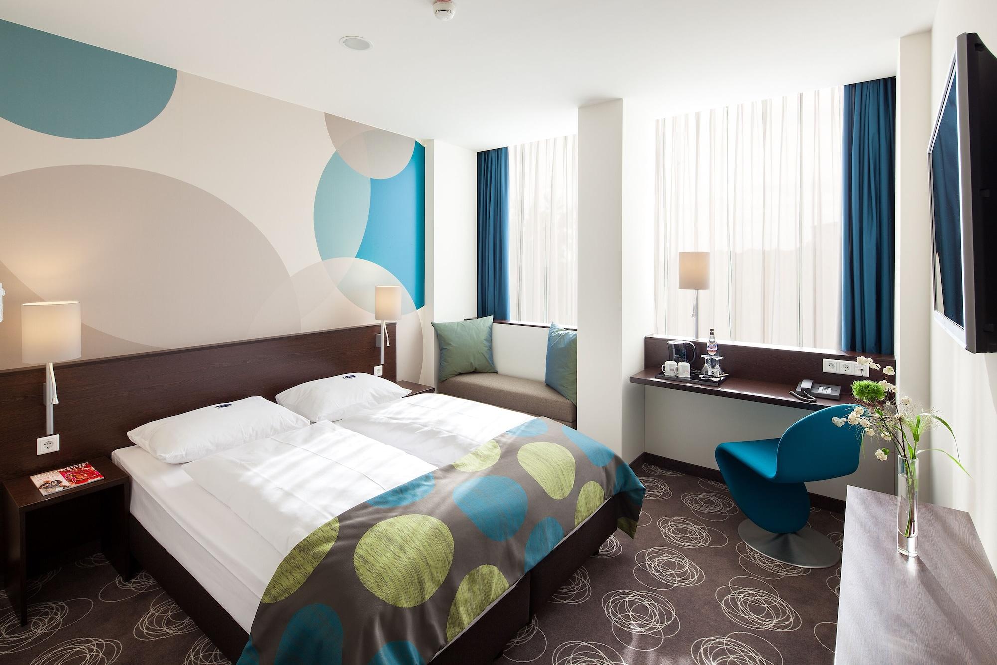 Webers - Das Hotel Im Ruhrturm Essen Extérieur photo