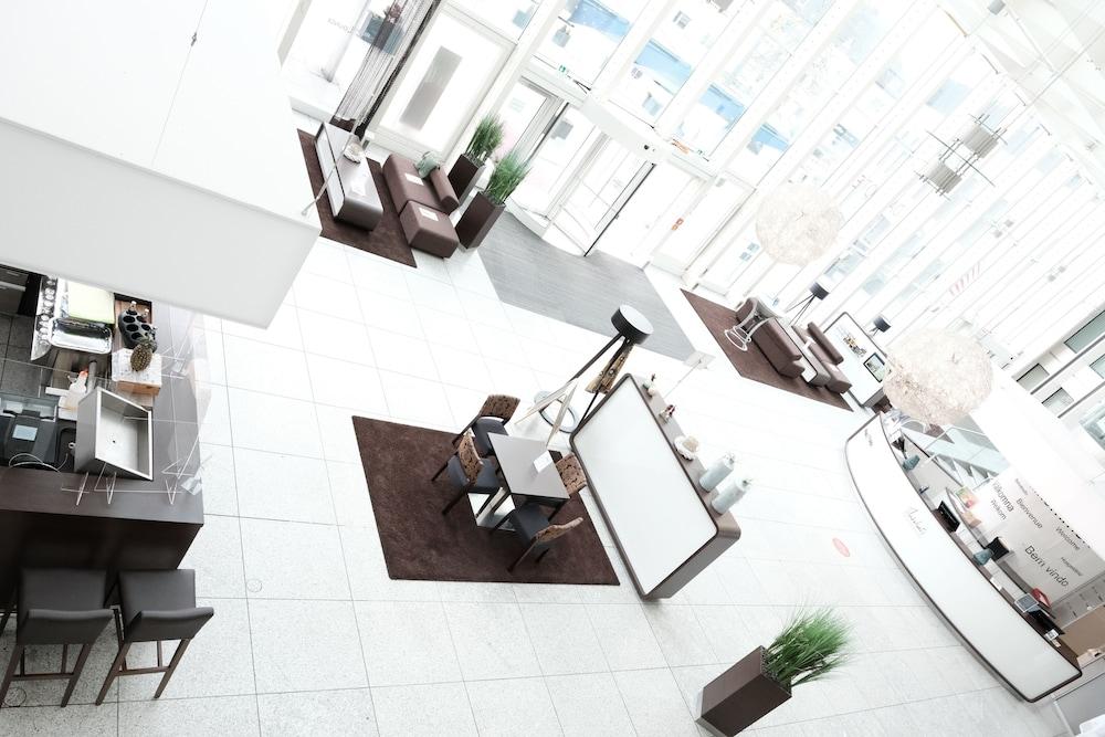 Webers - Das Hotel Im Ruhrturm Essen Extérieur photo