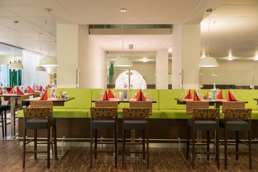 Webers - Das Hotel Im Ruhrturm Essen Restaurant photo