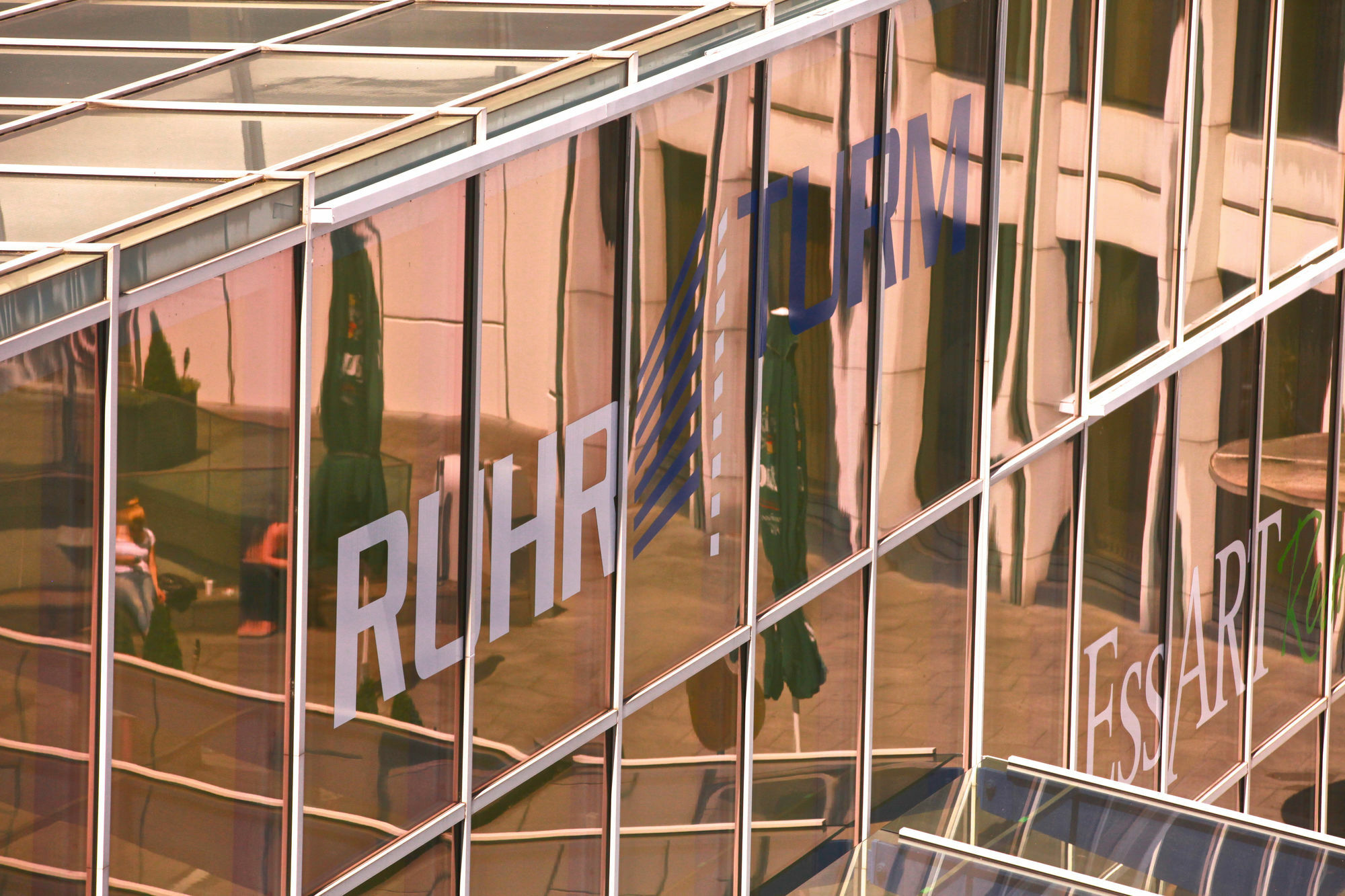 Webers - Das Hotel Im Ruhrturm Essen Extérieur photo